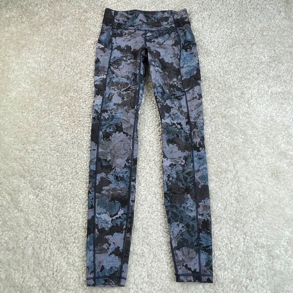 Lululemon Speed Up Tight Blue Purple Screen Camo - Picture 3 of 11